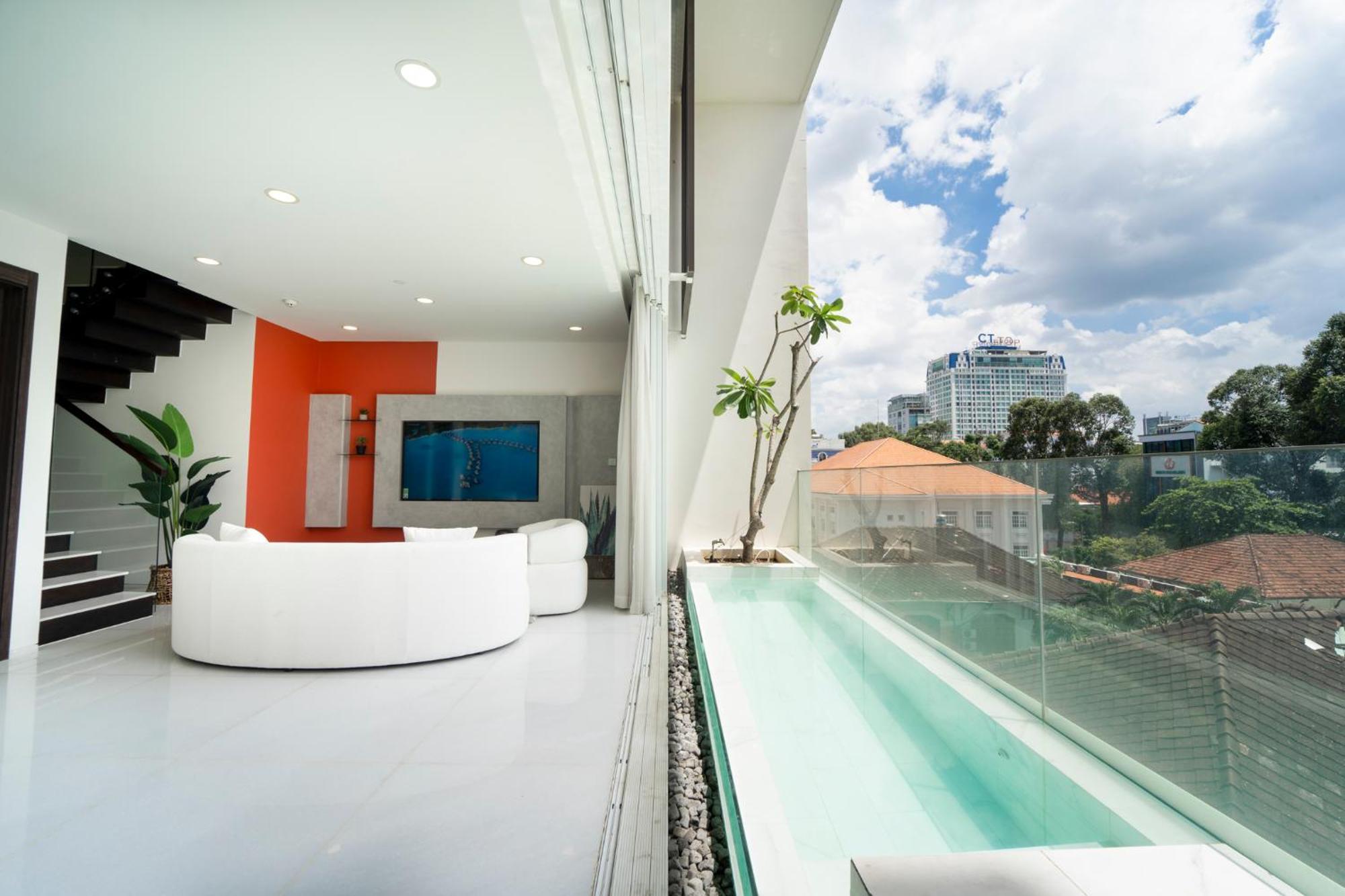 Serenity Saigon Sky Villas - Free One Way Airport Shuttle Хошимін Екстер'єр фото